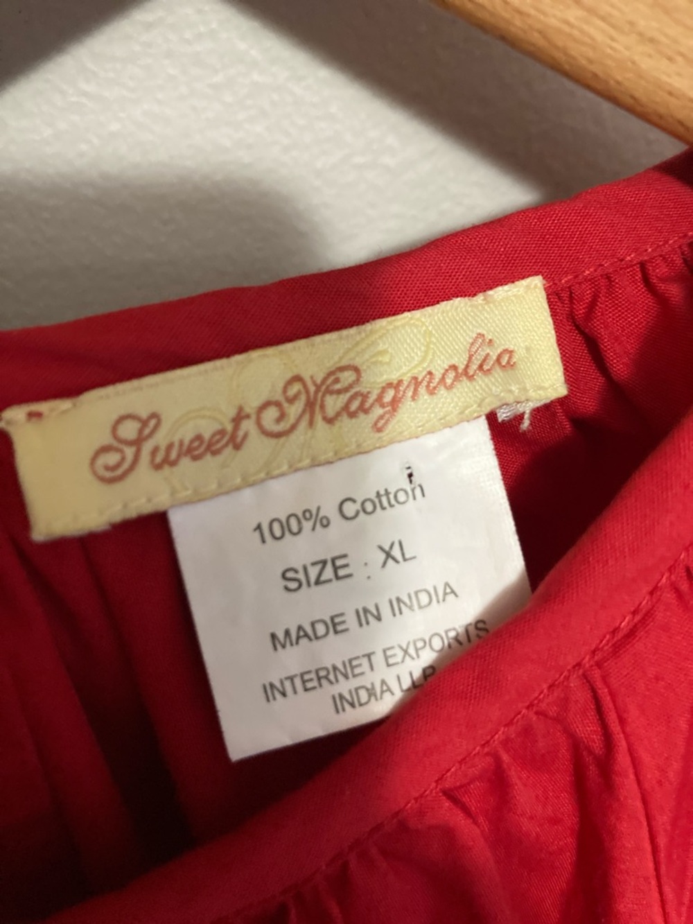 Sweet Magnolia Red Puff-Sleeve Tiered Dress with Bows in back, size XL - Picture 6 of 9